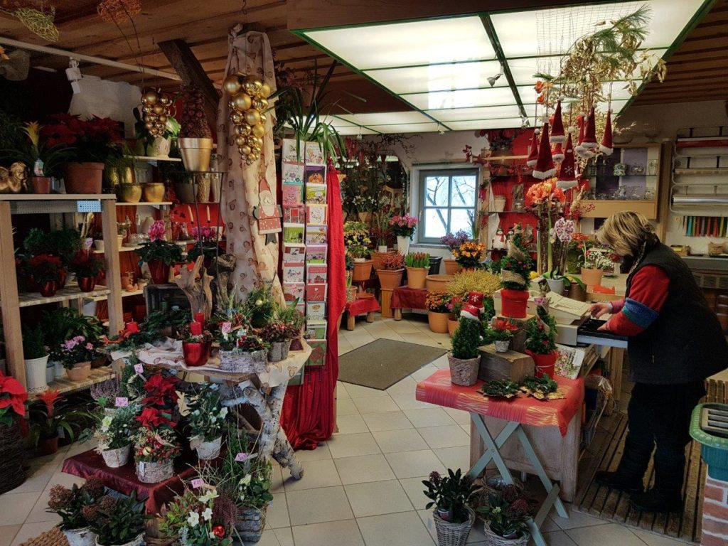 Schöne Auswahl an frischen Blumen bei der Floristin Blumen Elisabeth in Mittbach bei Isen