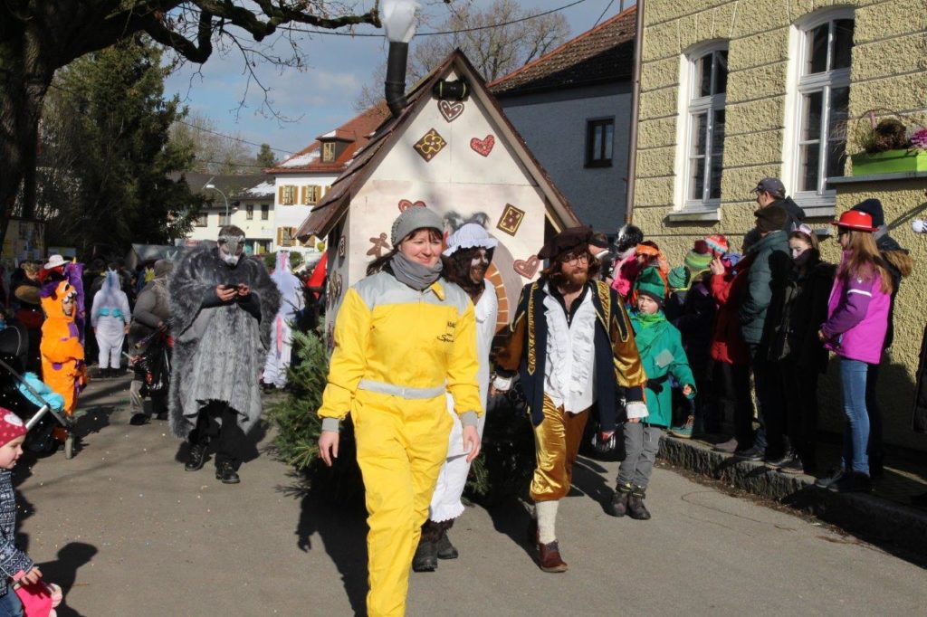 LÄCKER LÄBKUCHEN mit Wolfi - Faschingszug Isen 2018