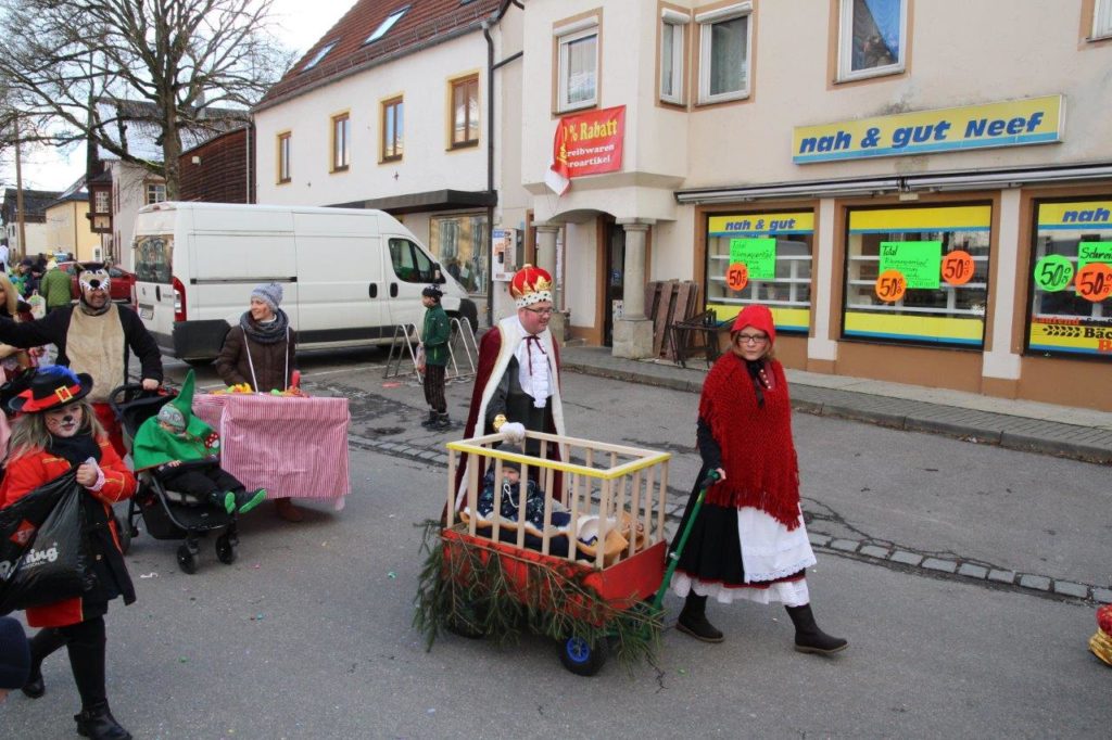 so jung und schon im Käfig - Faschingszug Isen 2018