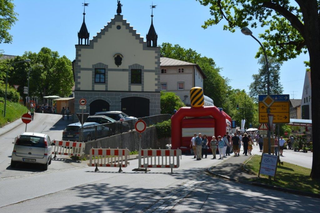 Beim Kreuzmarkt Isen wird die Münchner Straße komplett ab der Sattler-Kreuzung gesperrt