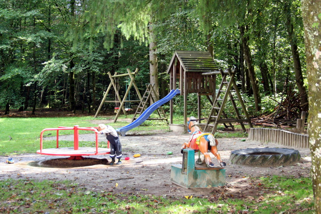 Ausflugstipp Sauschütt / Walderlebnispfad Hohenlinden IsenInfos.de