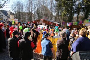 2023-02-21-Faschingsumzug-Isen-37-1