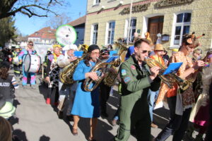 2023-02-21-Faschingsumzug-Isen-52