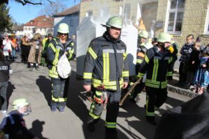 2023-02-21-Faschingsumzug-Isen-60-1