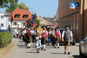 2023-06-25 100 Jahre Frauengemeinschaft Isen (371)