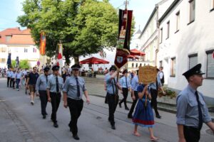 2025-06-18 Volksfesteinzug (102)