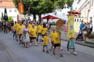 2025-06-18 Volksfesteinzug (143)