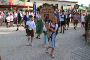 2025-06-18 Volksfesteinzug (424)