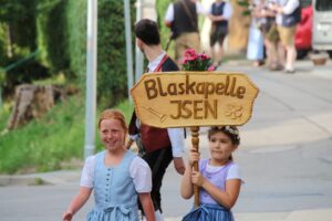 2025-06-18 Volksfesteinzug (44)