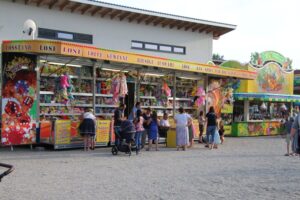 2025-06-18 Volksfesteinzug (526)
