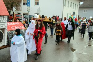 2026-02-17 Faschingsumzug Isen (193)