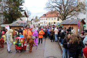 2026-02-17 Faschingsumzug Isen (32) 2026-02-17 Faschingsumzug Isen (32)