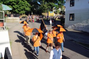 2026-05-25 Volksfesteinzug Isen (128)